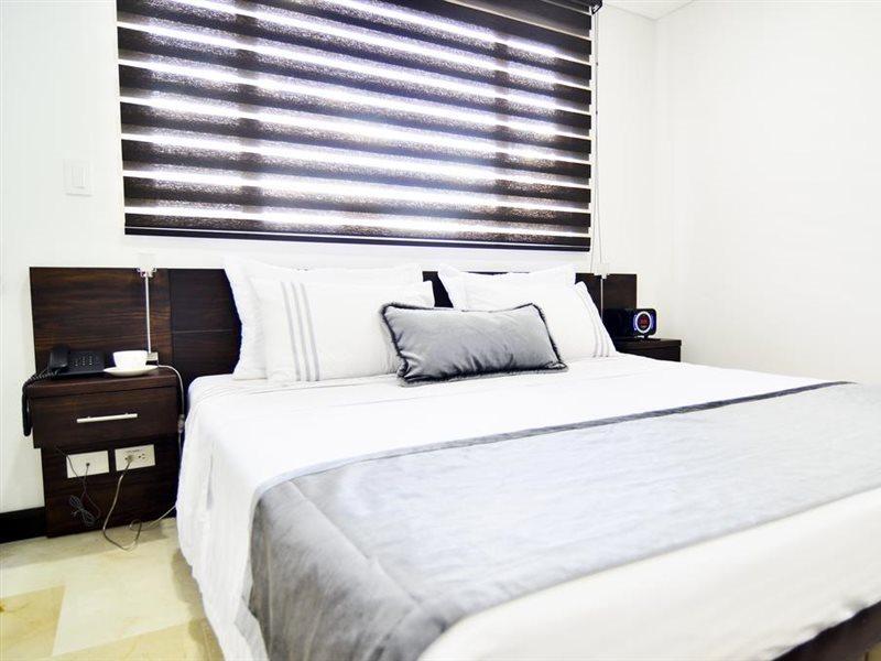 Hotel Lleras 10 เมเดยิน ภายนอก รูปภาพ