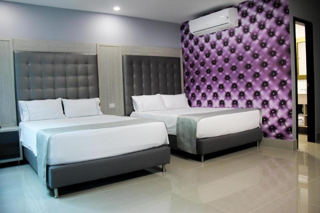 Hotel Lleras 10 เมเดยิน ภายนอก รูปภาพ