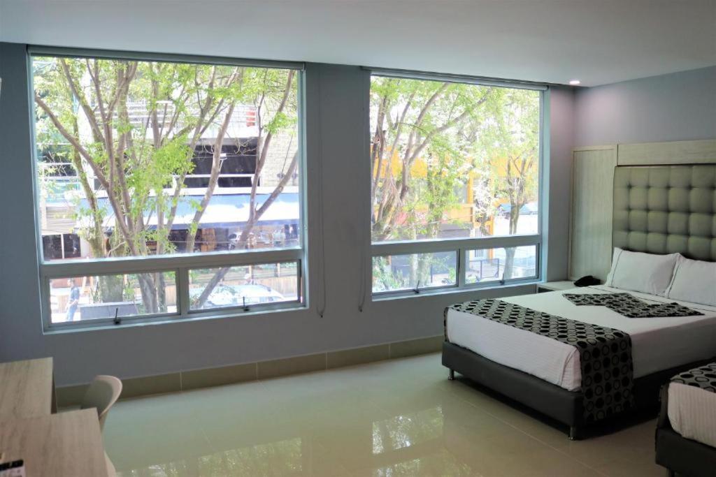 Hotel Lleras 10 เมเดยิน ภายนอก รูปภาพ