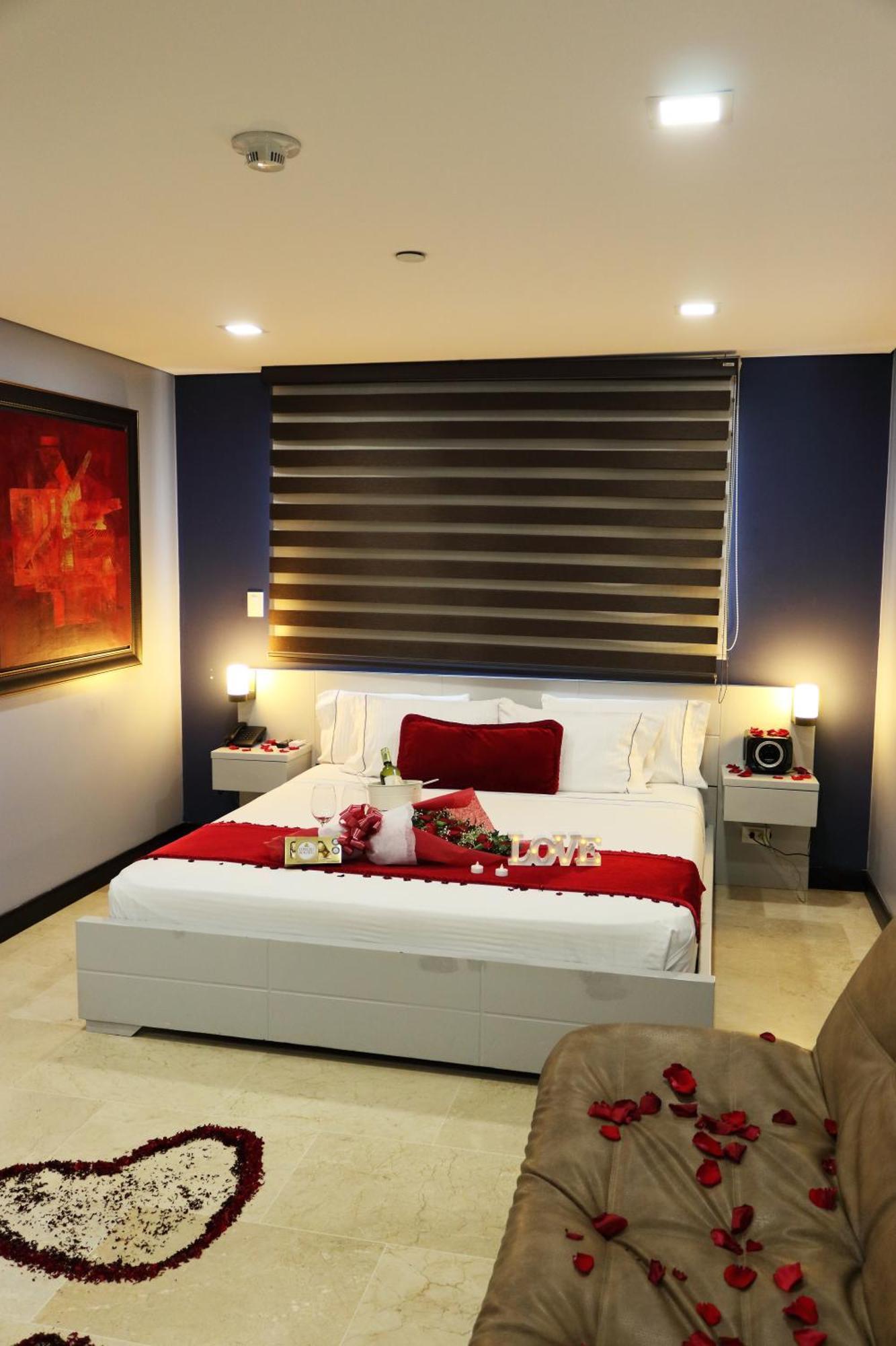 Hotel Lleras 10 เมเดยิน ภายนอก รูปภาพ