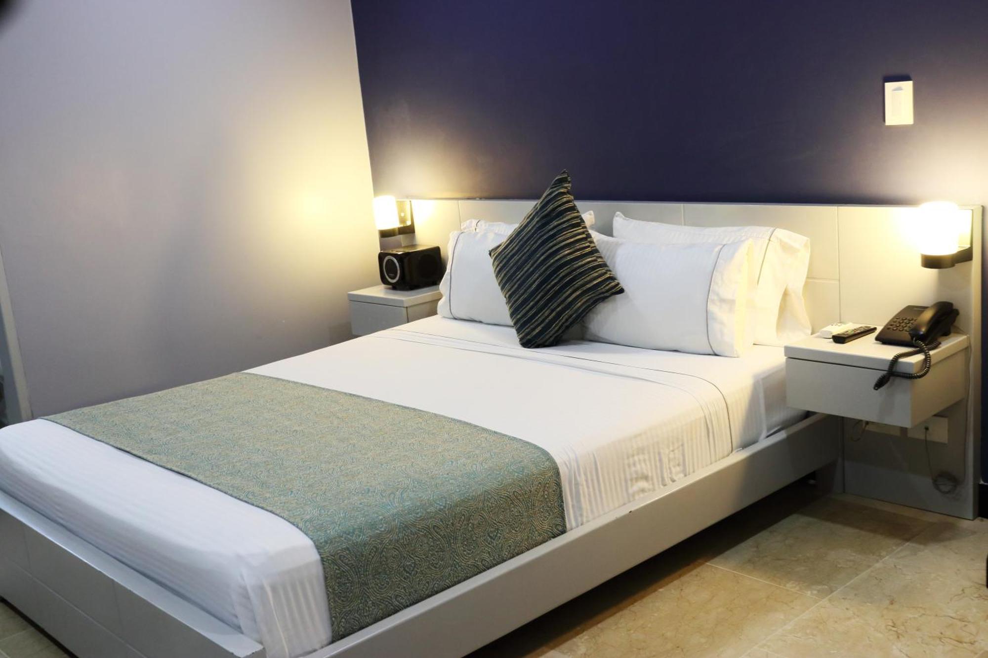 Hotel Lleras 10 เมเดยิน ภายนอก รูปภาพ