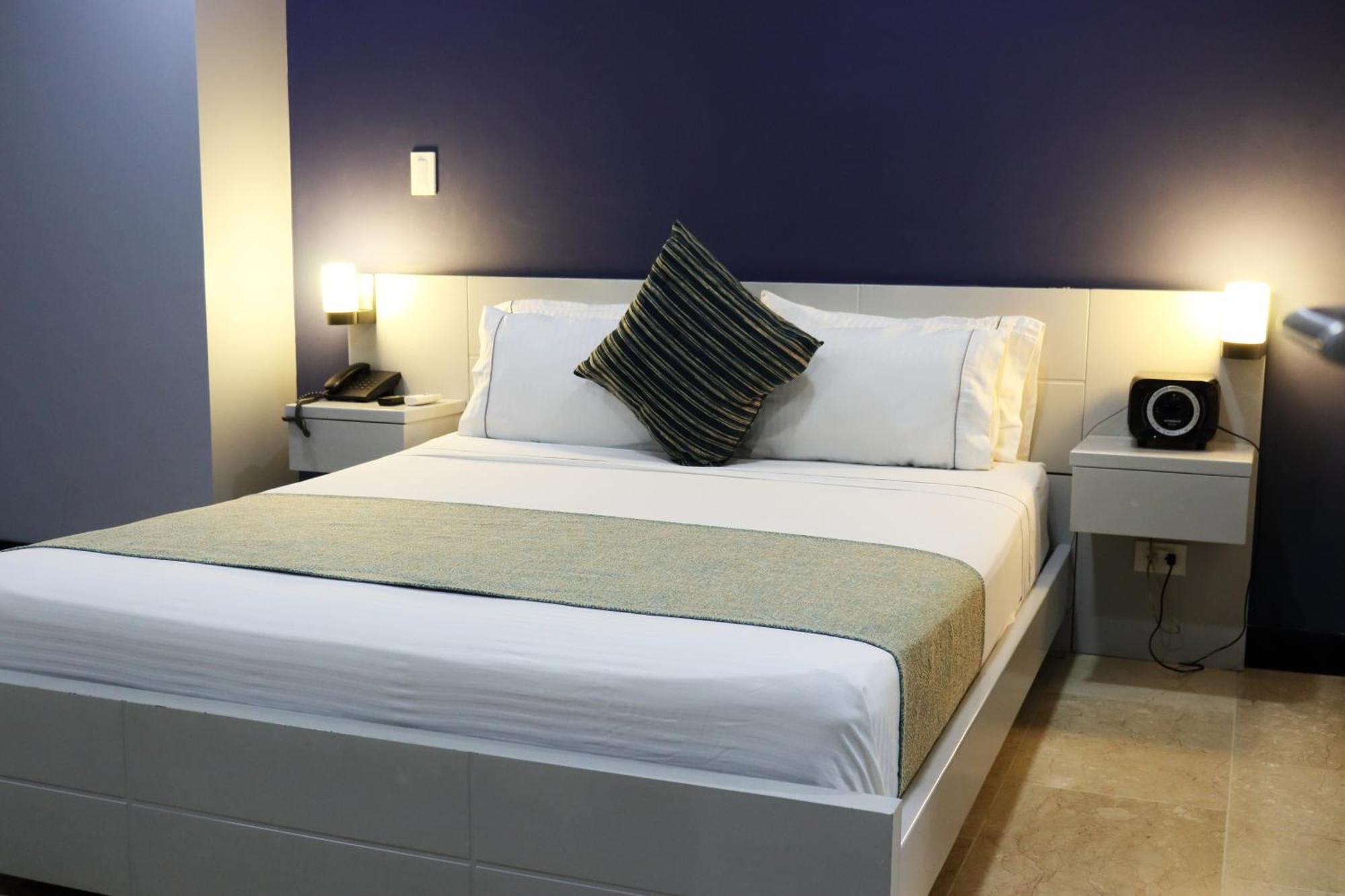 Hotel Lleras 10 เมเดยิน ภายนอก รูปภาพ