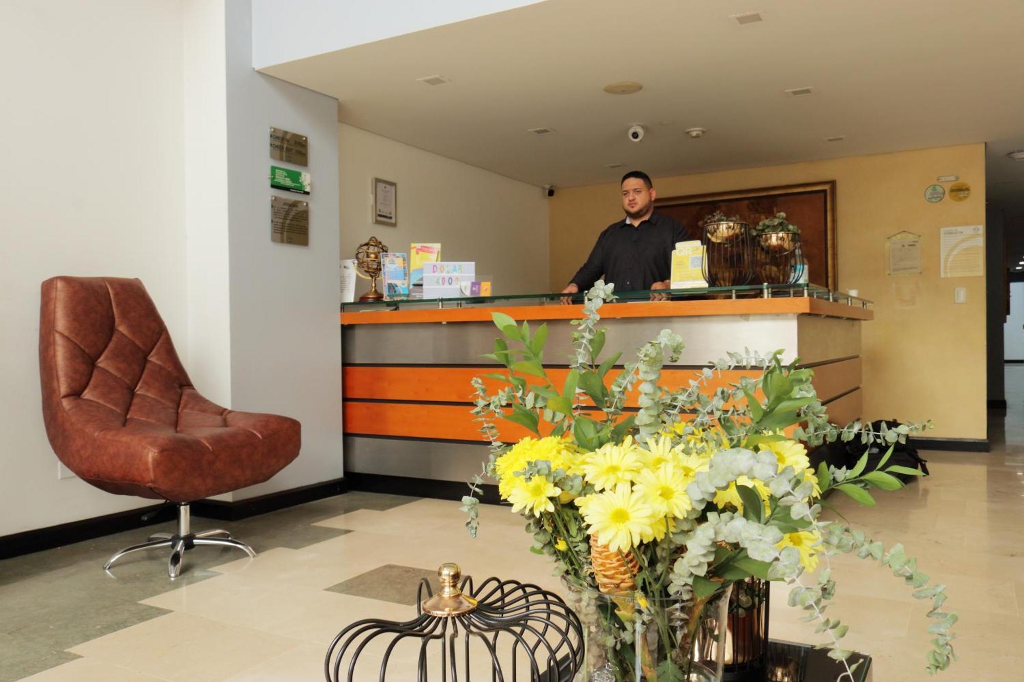Hotel Lleras 10 เมเดยิน ภายนอก รูปภาพ